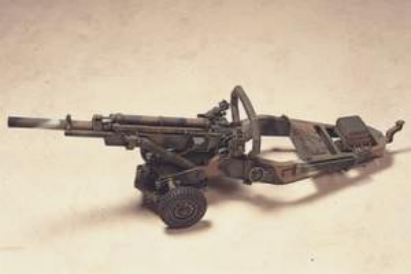 アメリカ M102 105mm榴弾砲